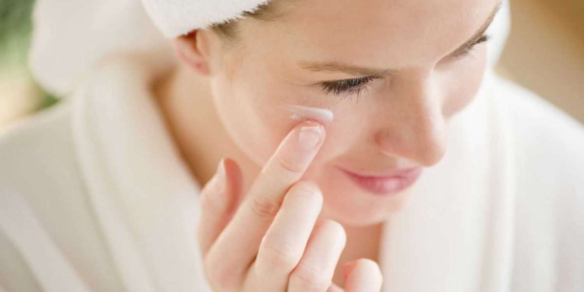 How to Use Retin a Cream for Acne