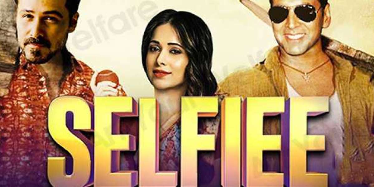 Selfiee Movie Review (2023) | Cast and Story