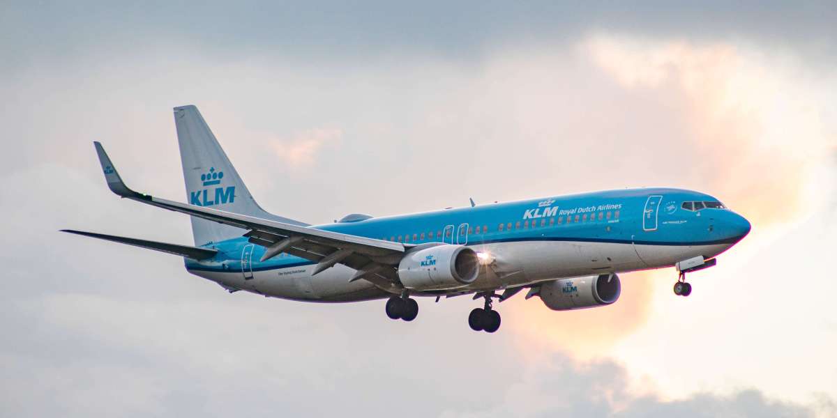 ¿Cómo puedo llamar a KLM desde Argentina?