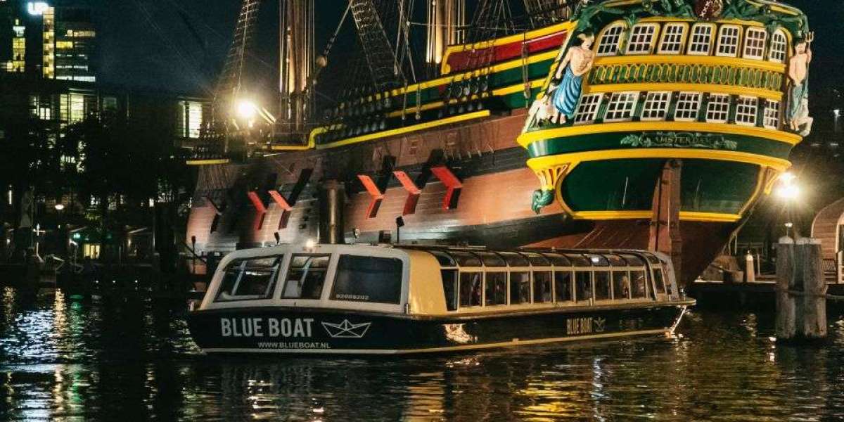 A Historical Journey through Amsterdam's Canals: Boat Tours with a Cultural Twist