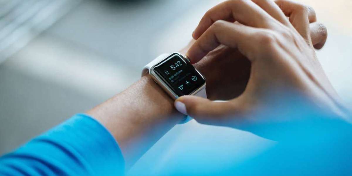 Fitness Tracker Market: Insights and Trends for the Future