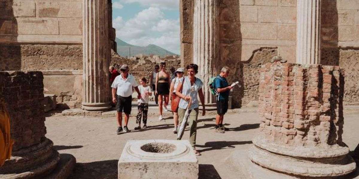 A Window into Ancient Roman Life: Pompeii Guided Tours