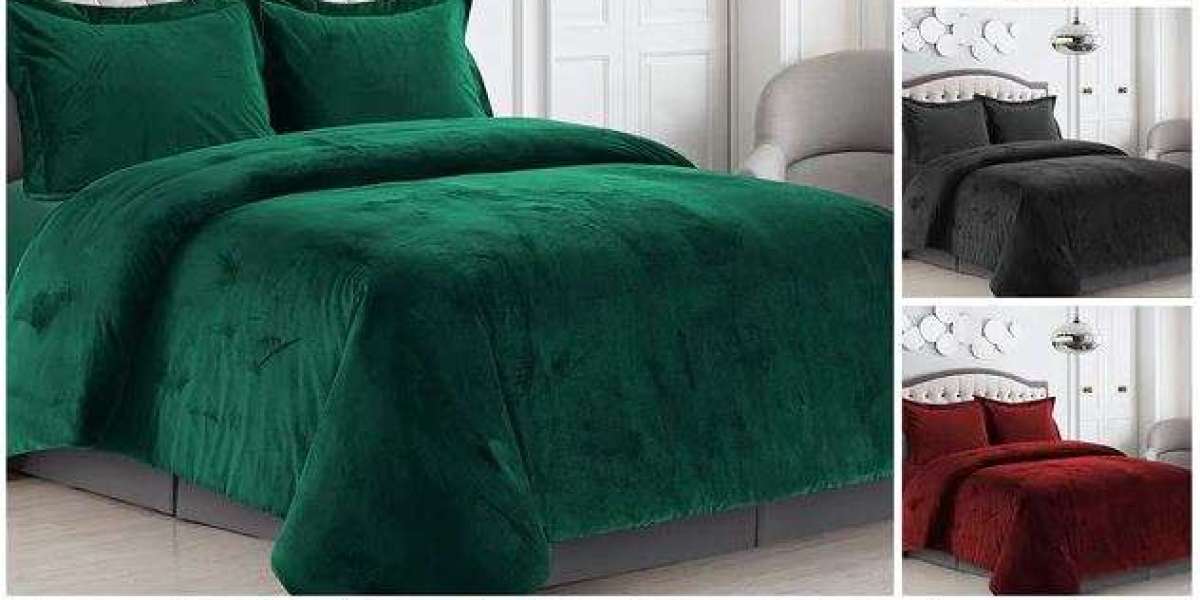 Luxurious Velvet Bedspread Ideas For Chilly Winters