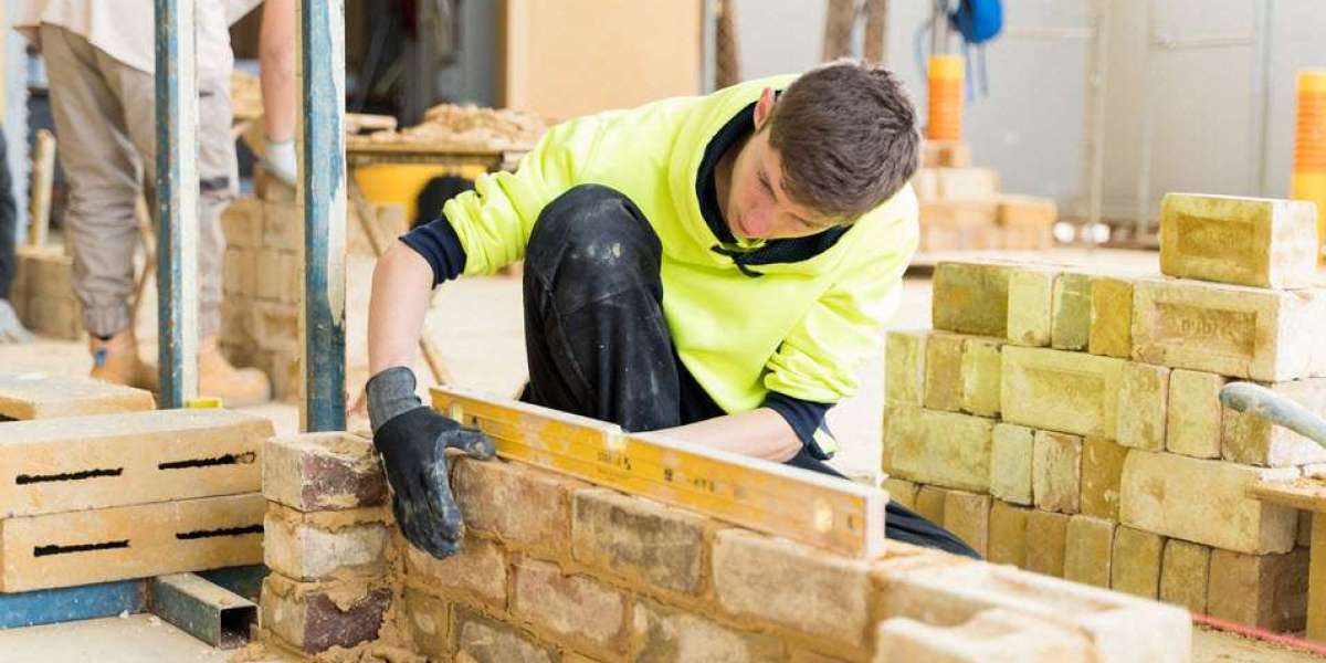 What Are the Types of Vacancies in Bricklayer Apprenticeship?