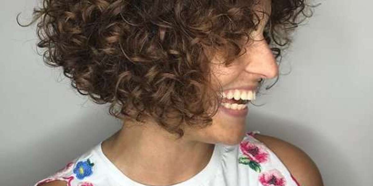 Curly Hair Care & Tips