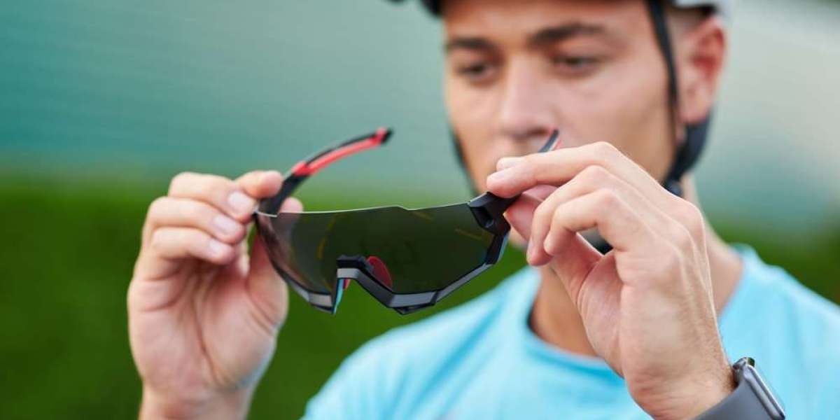 Men's Safety Sunglasses Protecting Your Eyes in Style