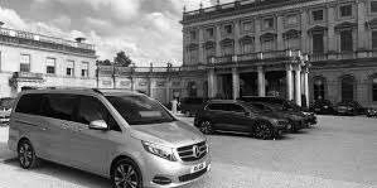 Streamline Your Airport Travels with Chelmsford Cabs’ Premier Taxi Services