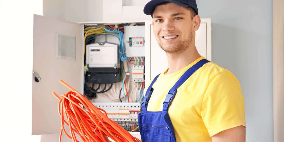 Stay Safe During Emergency with an Expert Electrician Near Me