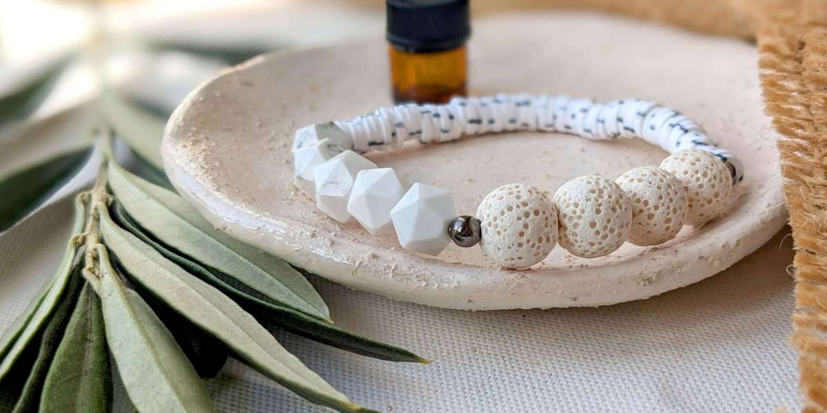 The Beauty of Essential Oil Jewelry: Enhancing Wellness and Style