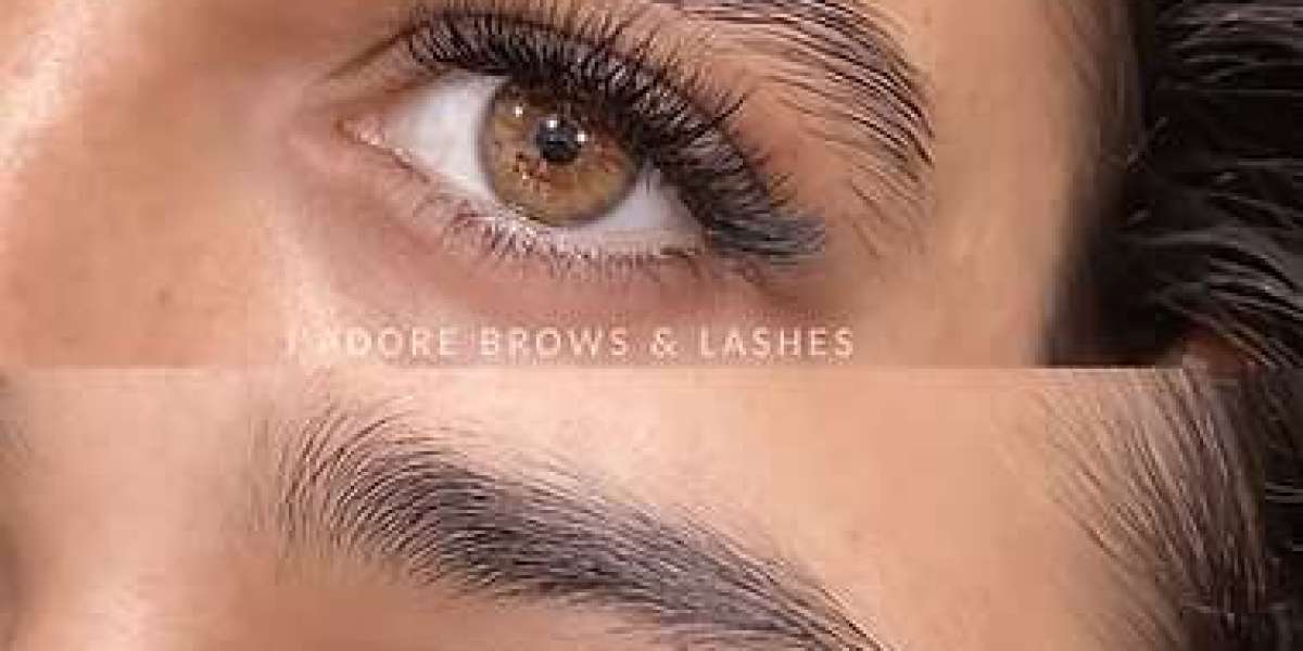 Brow Shape and Tint in Toorak: Elevating Your Look at J'adore Brows & Lashes