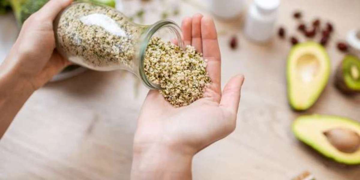 How to Eat Hemp Seeds for Maximum Nutrition