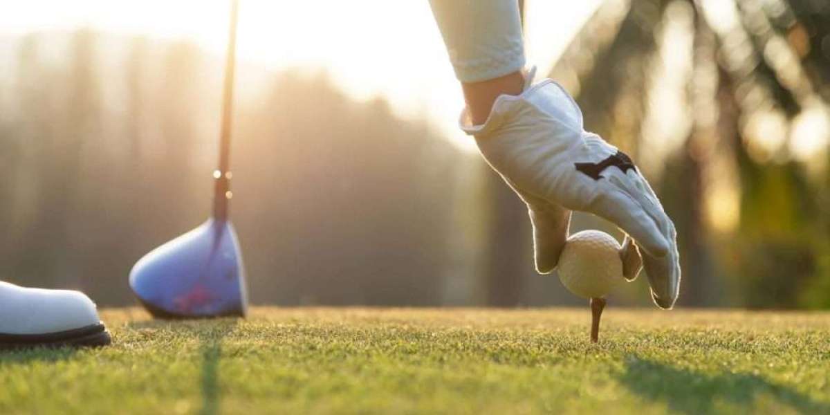 Golf Etiquette 101: Rules and Tips for a Respectful Round
