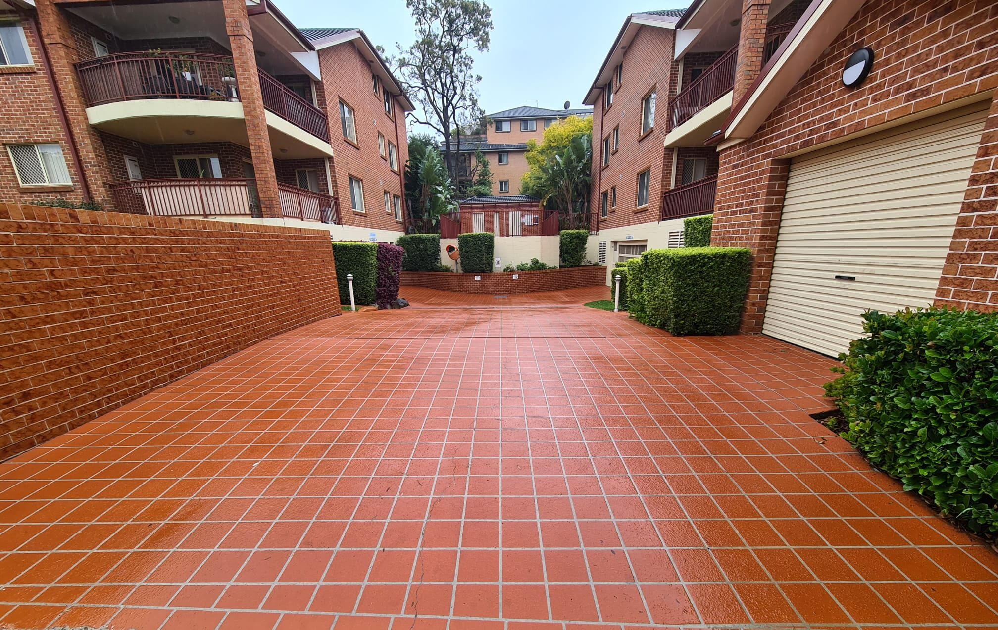 Driveway Cleaning Services Sydney | Pete's Pressure Cleaning