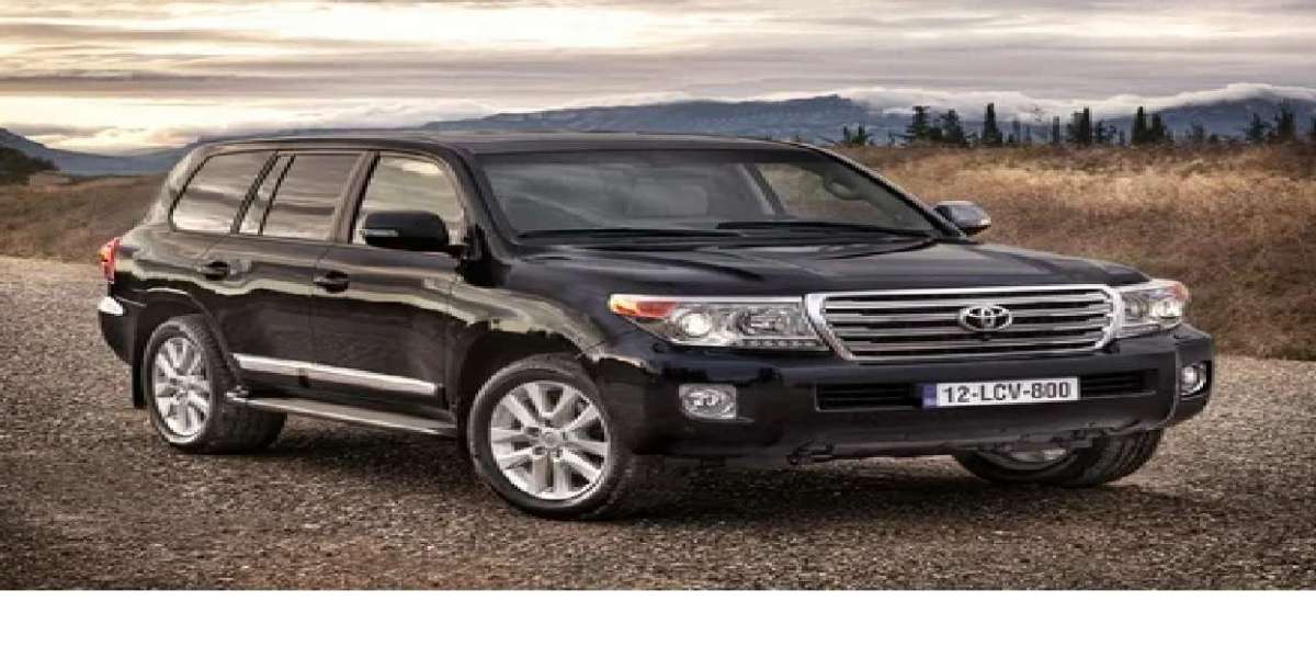All New Features And Toyota Land Cruiser V8 Price in Pakistan