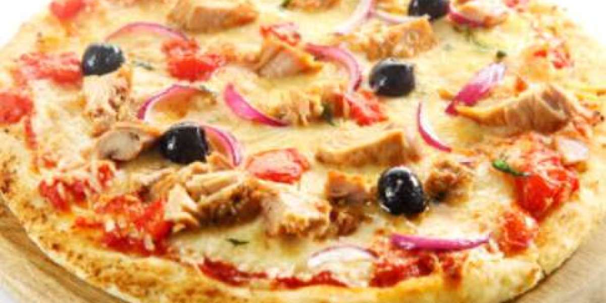 Savor the Flavors of Marbella: Ordering Pizza Online