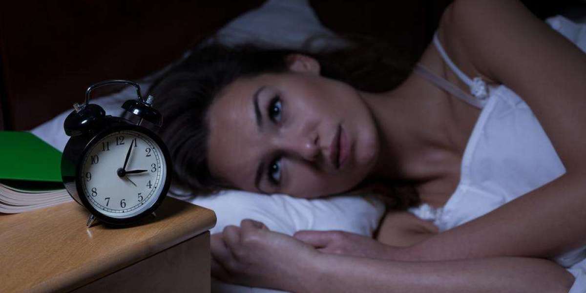 The Link Between Insomnia and Allergies: Understanding the Connection