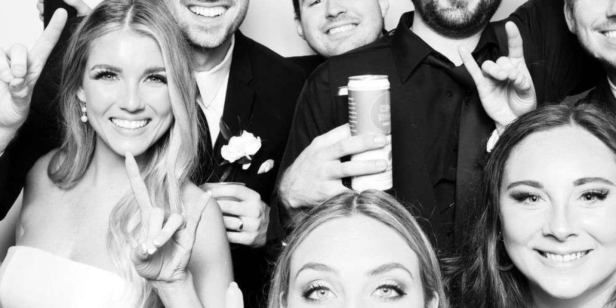 The Art of Using Miami Photo Booth for Personal and Professional Gatherings