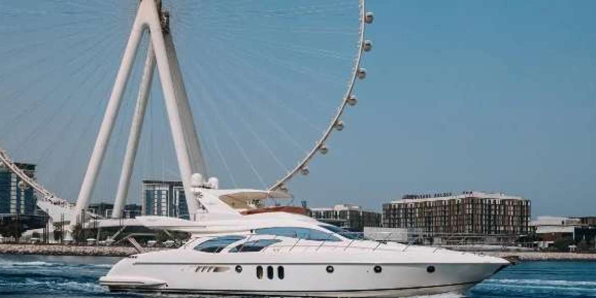 Yacht Rental Dubai For Island Hopping and Luxury Packages