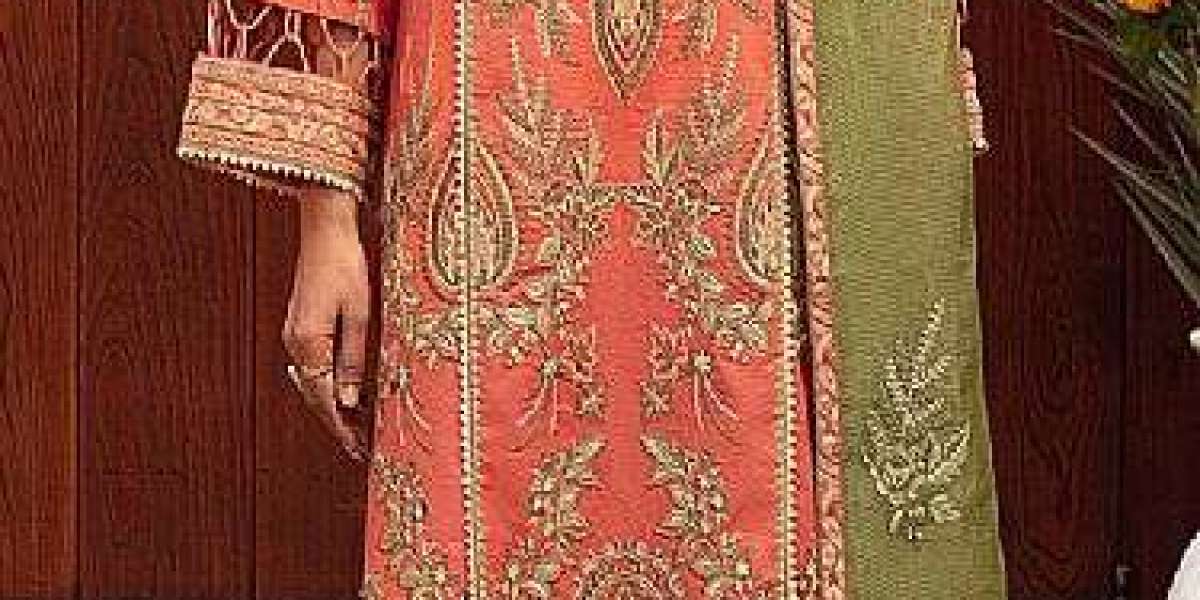 Attractive & Graceful Pakistani Clothes Online In The USA